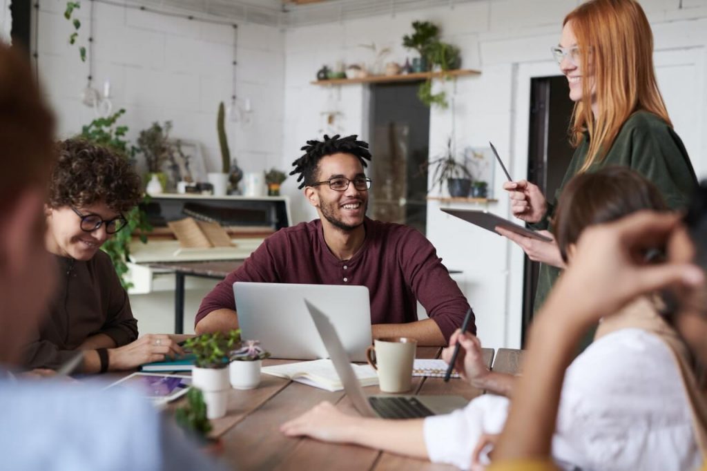 The Difference Between BBA and BBM & What Makes Them Similar 4 business-administration