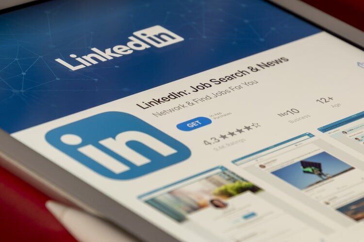 How to Create a Strong Online Network as a Student 4 begin-by-building-your-online-presence