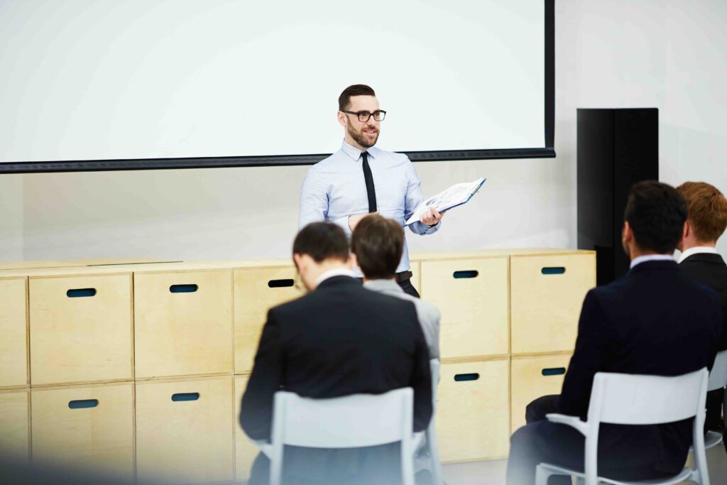 Tips to Improve Your Public Speaking Skills 7 public-speaking-tips-for-students