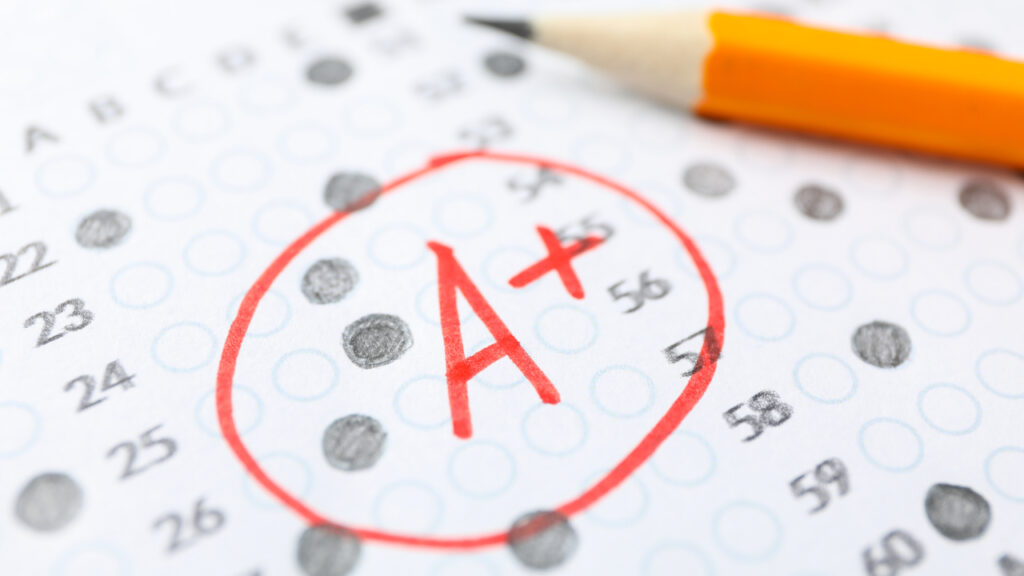 Top 10 Things That Look Good on College Applications 6 what-looks-good-on-college-applications