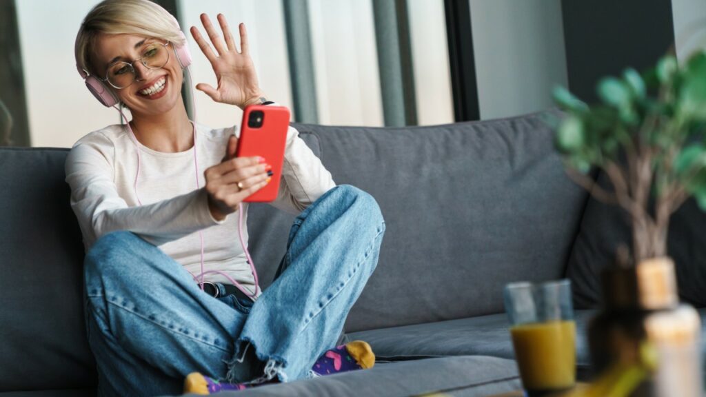 How To Communicate With Your College Student 5 remember-a-conversation-is-a-two-way-street