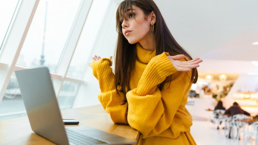 Non-Profit vs. For-Profit Colleges: Main Differences 11 non-profit-vs-for-profit-college-which-one-is-best-for-you