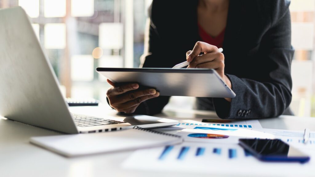 Is Finance a Hard Major? 6 technology-expertise