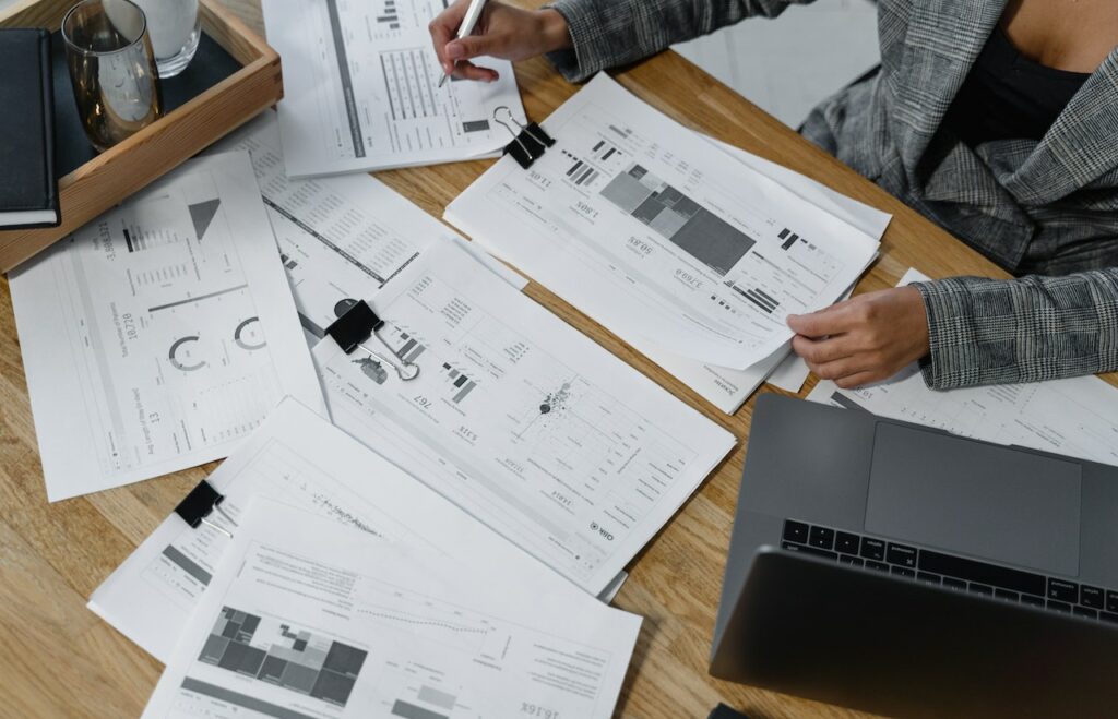 Financial Accounting vs. Managerial Accounting: What’s the Difference? 8 differences-between-financial-accounting-and-managerial-accounting