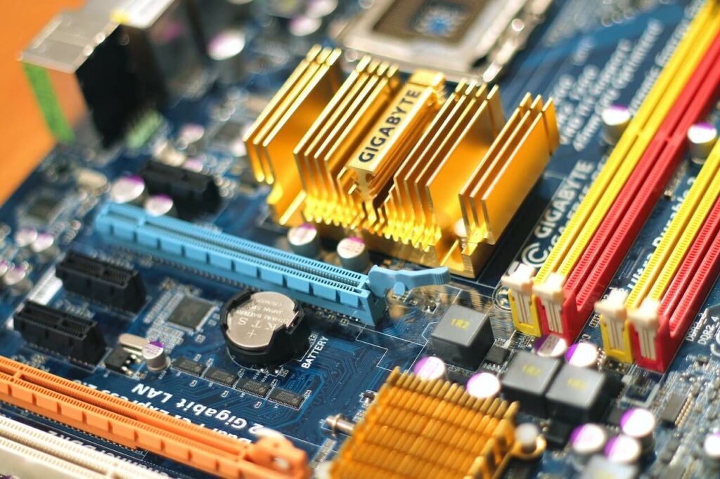 What Can You Do With a Computer Science Degree? 8 hardware-engineer