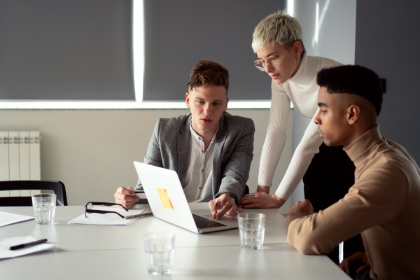 Highest Paying Tech Jobs in D.C. For 2026: Why Your Degree Choice Matters 7 Students researching about the highest paying tech jobs in D.C.