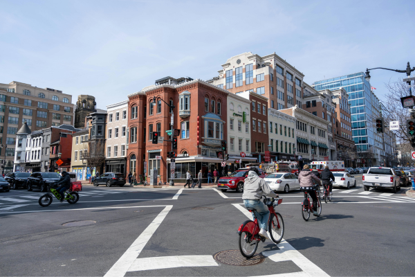 Highest Paying Tech Jobs in D.C. For 2026: Why Your Degree Choice Matters 11 Students in urban campus environment in Washington, D.C., ecosystem supporting university innovation and startup culture