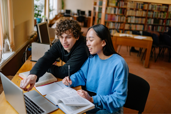 Financial Literacy: Managing Multi-Currencies and Budgeting Tips for International Students 6 Students searching for budgeting tips for international students and applying for scholarships